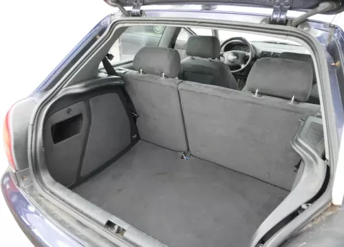 Audi A3 8L 3-Türer Verkleidung Teppich Kofferraum Kofferraumteppich schiefer (164045)