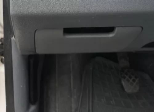 Skoda Fabia 6Y Deckel Klappe Deckel Handschuhfach LINKS grau