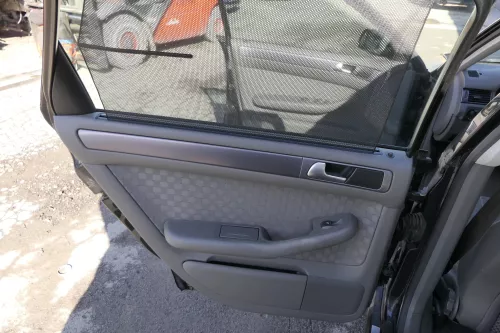 A6 4B Türverkleidung Verkleidung Tür vorne hinten Sonnenrollo swing grau Rollo (164214)