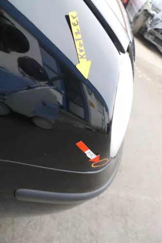 VW Polo 9N Kotflügel vorne rechts schwarz L041 bis ca.Bj.2004  (164271)