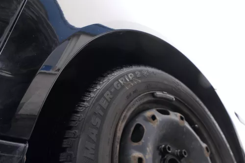VW Polo 9N Kotflügel vorne rechts schwarz L041 bis ca.Bj.2004  (164271)