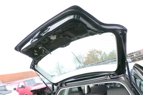 VW Polo 9N3 9N Heckklappe Kofferraumklappe Klappe schwarz L041 - ohne Anbauteile (164274)
