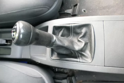 VW Polo 9N 9N3 Schaltknauf Schaltsack Schaltung Schaltknüppel Leder Kunstleder (164319)