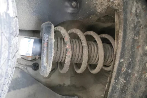 1x VW Eos Golf 5 V Touran Stoßdämpfer Federbein Feder 1K0411105DA vorne Sport (164529)