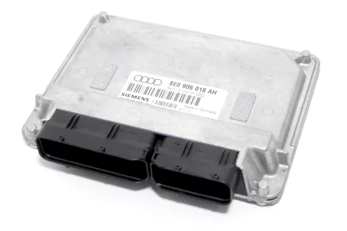 Audi A4 8E Steuergerät Motor Motorsteuergerät 1,6 ALZ 75kw 102PS 8E0906018AH (164764)