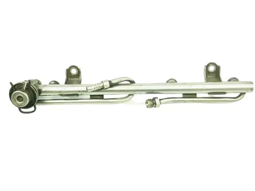 VW Passat 3BG Audi A4 Kraftstoffverteiler 1,6 75kw 102PS ALZ Motor Druckregler