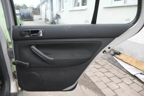 1x VW Golf 4 1J Limousine Türverkleidung Verkleidung Tür hinten rechts schwarz (164940)