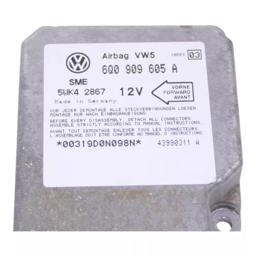 VW Golf 4 Bora T5 Steuergerät Airbag Airbagsteuergerät 1C0909605A /T  02A (164945)