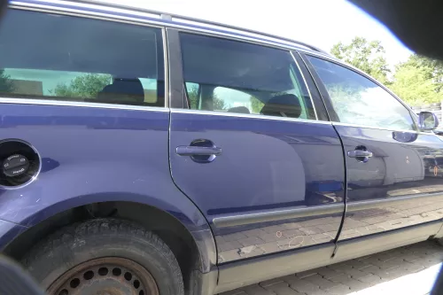 VW Passat 3B 3BG 3B6 Kombi Avant Tür hinten rechts mit Scheibe blau LB5N (164951)