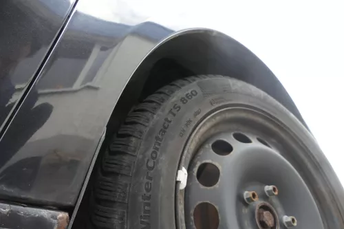 VW Touran 1T Kotflügel vorne rechts schwarz LC9Z 1T0821022A ca.Bj2003-2006 (165047)