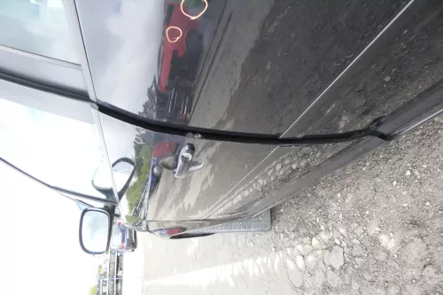 VW Touran 1T 1T3 Tür vorne links Fahrertür schwarz LC9Z OHNE Anbauteile Cross (165050)