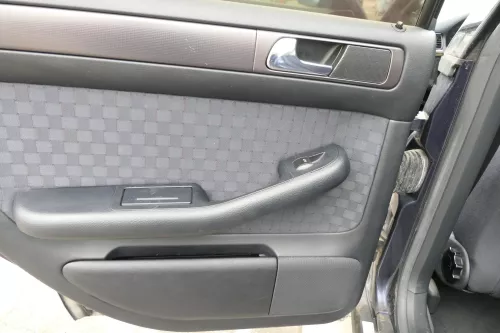 4x A6 4B Türverkleidung Verkleidung Tür vorne hinten links rechts onyx (165080)