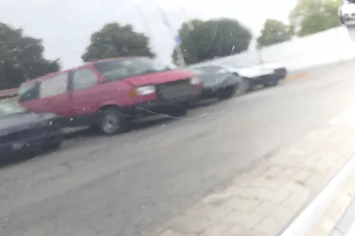 Passat 3B 3BG 3B6 Kombi + Limo Tür vorne links Fahrertür schwarz L041 ohneAnbaut (165096)