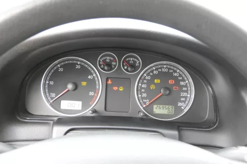 VW Passat 3BG Tacho Tachometer Kombiinstrument 269.000km 3b0920805A Diesel TDI (165101)