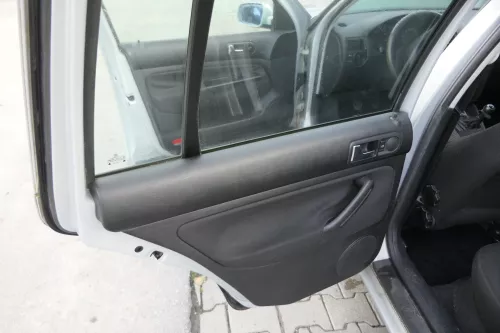 1x VW Golf 4 1J Kombi Türverkleidung Verkleidung Tür hinten links schwarz  (165297)