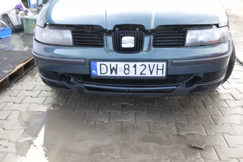 Leon 1M Toledo Stoßstange vorne Stoßfänger Grill LS5W AZUL TOPACIO L5SW grün (165485)