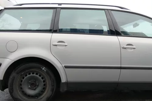 VW Passat 3B 3BG 3B6 Kombi Avant Tür hinten rechts mit Scheibe grau silber LB7Z (165527)