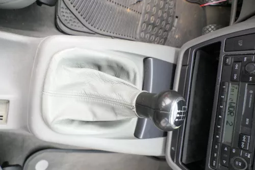 VW Passat 3B 3BG Schaltknauf Schaltsack Schaltung Schaltknüppel 5-Gang grau Lede (165546)