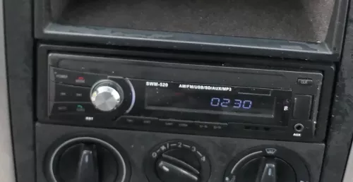 VW Golf 4 Bora T5 T4 Radio AM / FM / USB / SD / AUX / MP§ (165617)