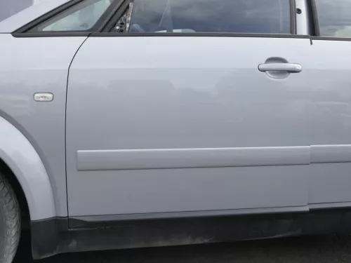 Audi A2 8Z Tür nu das Türblatt vorne links blau LY7R - ohne Anbauteile (165831)