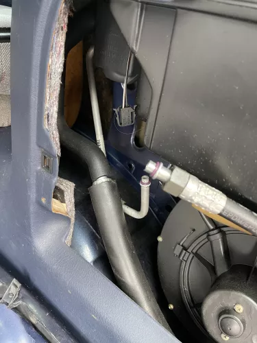 VW T4 Klimaleitung Klima Leitung 703820742A Klimaschlauch Hinten (165875)