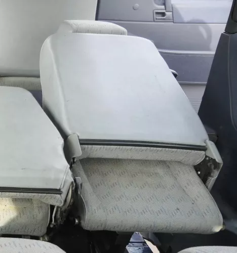 VW T4 Sitz hinten rechts 1. Reihe Lehne Rücksitz (Multivan Caravelle) Stoff (165898)