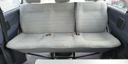 VW T4 Sitze hinten Sitz Rückbank 3-er (Multivan Caravelle) Rücksitzbank (165899)