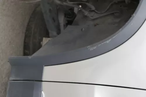 VW Tiguan Kotflügel vorne links original 5N0821105A + Leiste gelb beige LH1W (165929)