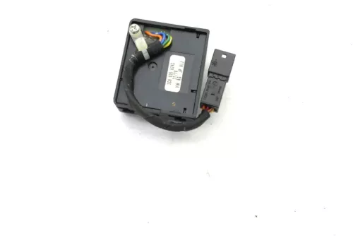 VW Golf 5 Passat Innenraumleuchte Leuchte innen Schalter Notruf 3C0035624C (166095)