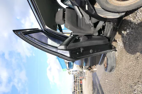 VW Golf 4 Bora Tür hinten links nur Kombi / Variant schwarz LC9Z ohne Anbauteil (166215)