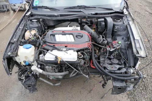 VW Golf 4 Bora Ölkühler Halter 2,3 AGZ Motor 150PS 110kw 066115403 (166238)