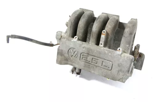 VW T4 Krümmer Ansaugkrümmer Ansaugbrücke Benziner 023133201F 2,5 AET (166268)