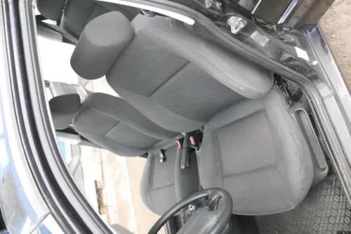 VW Polo Kombi 6K Caddy 9K Türdichtung Dichtung Tür vorne links Fahrertür