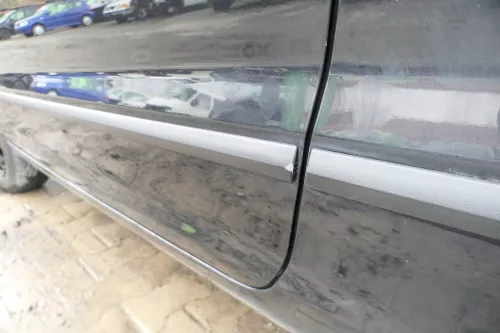 VW Fox 5Z Tür vorne links Fahrertür schwarz LC9Z (166410)