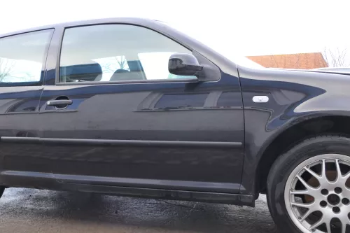 VW Golf 4 Tür vorne rechts Beifahrertür 2/3-Türer schwarz LC9Z ohnAnbauteile (166432)