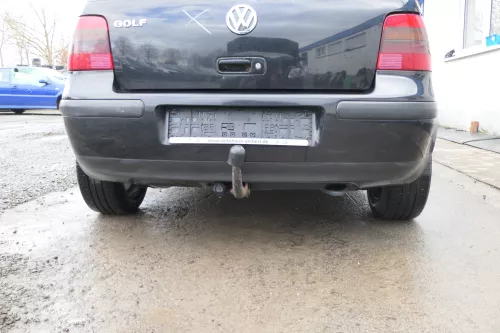 VW Golf 4 Limousine Stoßstange hinten Heckstoßstange Stoßfänger schwarz LC9Z (166433)