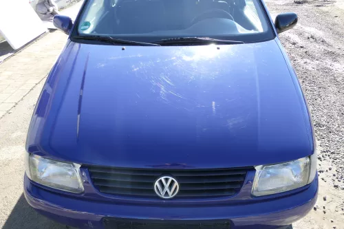 VW Polo 6N Motorhaube Frontklappe Haube vorne Klappe blau LD5D