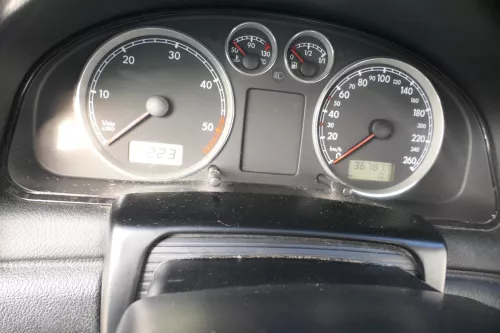 VW Passat 3BG Tacho Kombiinstrument 3B0920807A TDI AVB AWF AWX 367.000km