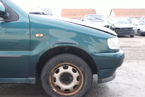 VW Polo 6N 6N1 Kotflügel vorne rechts grün LC6P - Mängel - Delle - Rost !!! (166611)