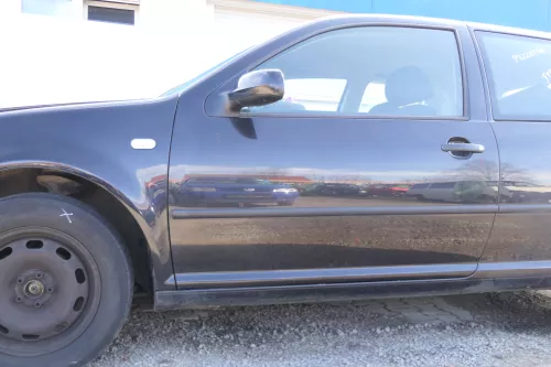 VW Golf 4 Tür vorne links Fahrertür 2/3-Türer schwarz LC9Z ohneAnbauteile (166624)