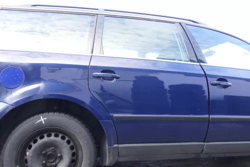 VW Passat 3B 3BG 3B6 Kombi Avant Tür hinten rechts mit Scheibe blau LA5E (166643)