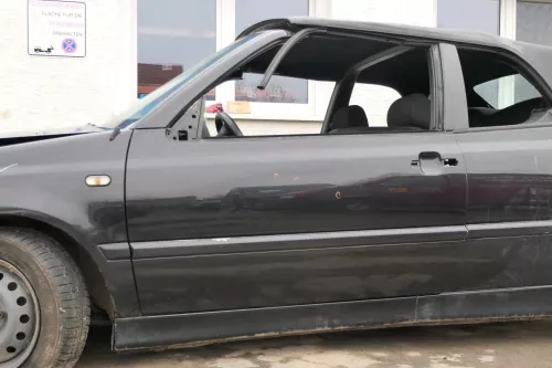 VW Golf 3 4 1E Cabrio Tür vorne links Fahrertür schwarz LC9Z - ohne Anbauteile