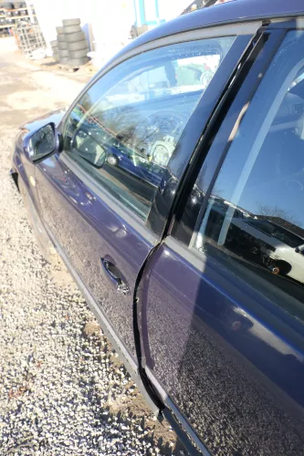 VW Passat 3B 3BG 3B6 Kombi + Limo Tür vorne links Fahrertür blau LN5Y ohneAnbaut (166940)