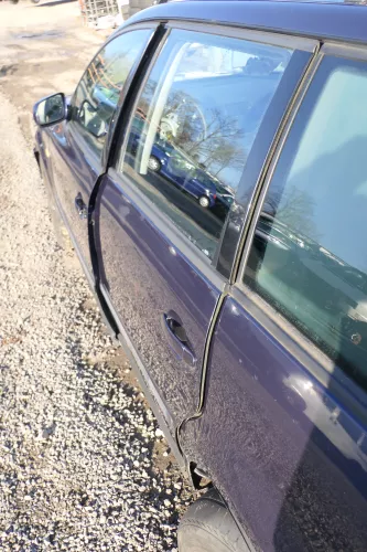 Passat 3B 3BG 3B6 Kombi Variant Tür hinten links blau LN5Y (166941)