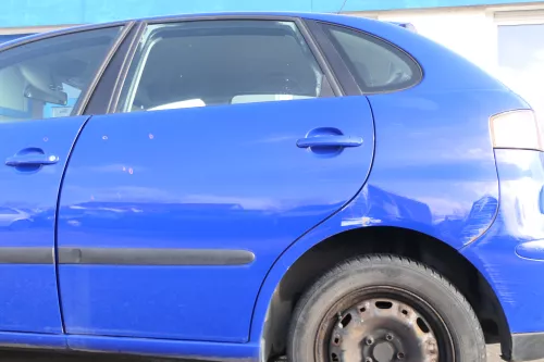 Seat Ibiza 6L Tür 4/5-Türer hinten links blau LS5G - ohne Anbauteile (167191)