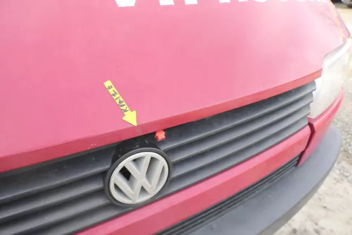 VW T4 Transporter Pritsche Motorhaube Haube Klappe vorne rot LK3A (167300)