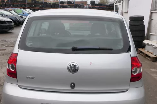 VW Fox 5Z Heckklappe Kofferraumklappe Klappe hinten + Scheibe silber LA7W (167485)