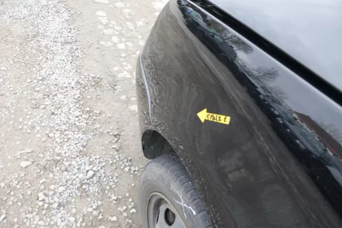VW Lupo 6X Kotflügel vorne links schwarz L041 (167566)