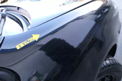 VW Polo 9N Kotflügel vorne rechts schwarz L041 bis ca.Bj.2004  (167759)
