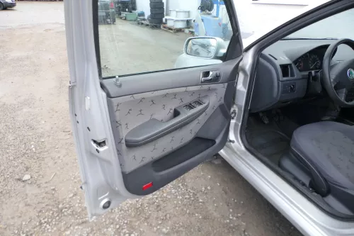 4 x Skoda Fabia 6Y Stufenheck Türverkleidung Verkleidung Tür vorn vorne links re (167772)